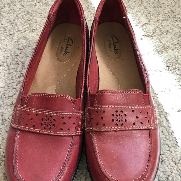 Red slip on leather shoe - Picture 2 of 3